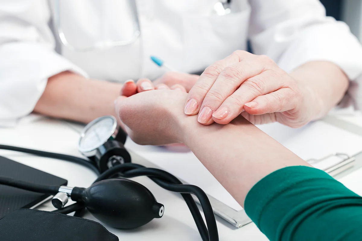 https://alriyadhmc.com/wp-content/uploads/2015/09/GeneralMedicine01.webp