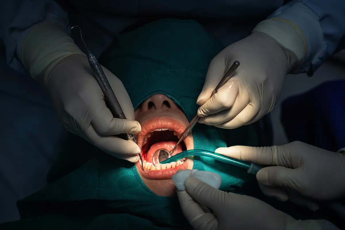https://alriyadhmc.com/wp-content/uploads/2024/05/Oral-Surgery-2.webp